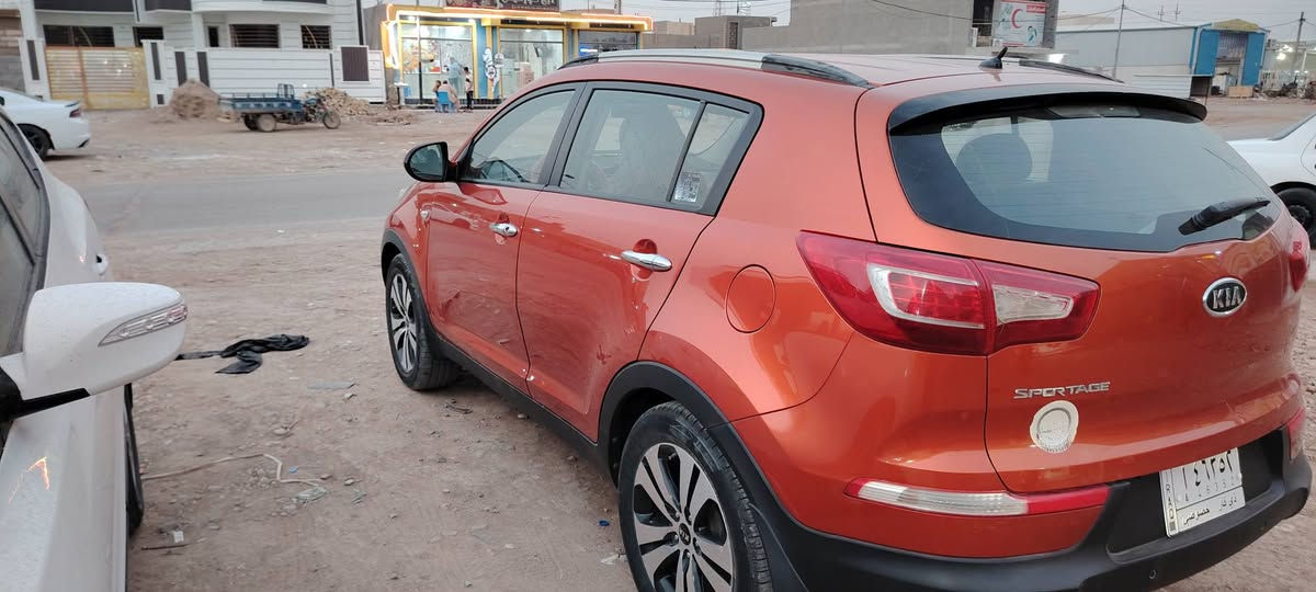 السلام عليكم 
كيا سبورتج 2012 خليجي
سياره جديده بمعنى كلمه 
واحلى من صور
السيارة بسمي مشروع وطني
في الكوت
كير محرك 2000دوش خير من الله 
تخم تاير 
تبريد تدفئة 
سعر مناسب كلش
135 ورقة وبيها مجال
خابر على الرقم تدلل
***********
واتساب متوفر
