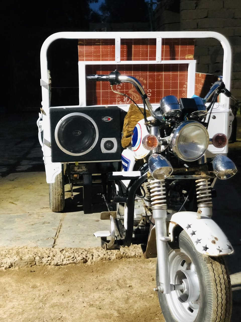 السلام عليكم
ستوته للبيع موديل 20 تعمير 25 /فقط المكينه ابلاد مامبدل أوراق أصولي بسمي سعر خاص مكاني شطره 
رقمي *********** ..
