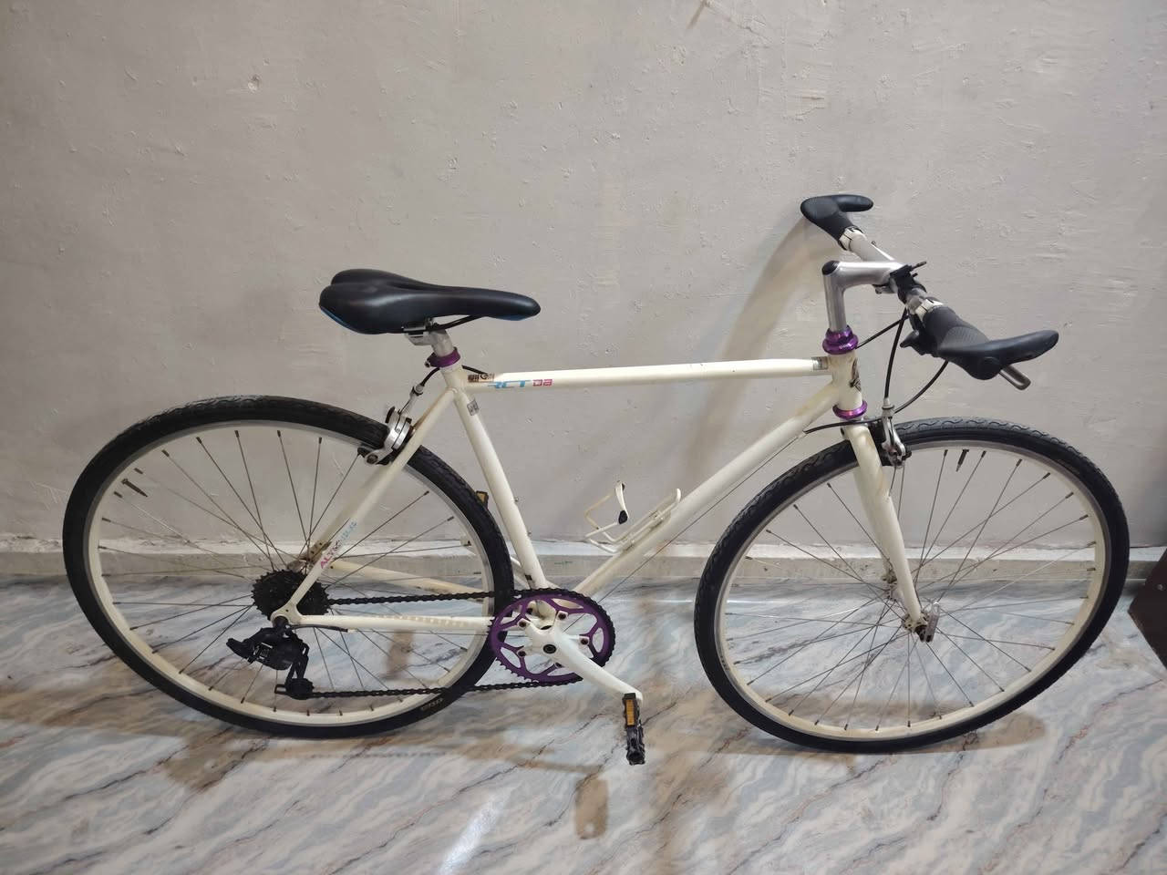 بايسكل رود حجم 26 عكرب ماركة اسرام بدالات شيمانو 7تبديلات بريكات امامي خلفي شيمانو البايسكل  بالة اوربي المكان البصرة  الزبير الاستفسار *********** الزبير, البصرة
