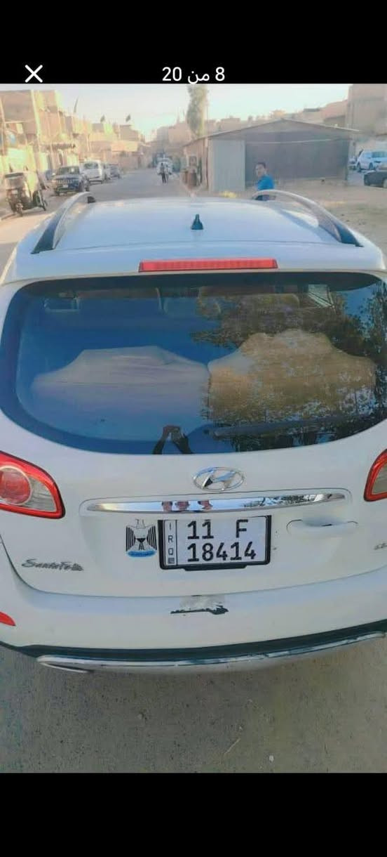 السلام عليكم سنتافيا مديل ٢٠١٢ خليجي ٧ راكب مكينه سته سلندر ٣ قطع تبريد جاهزه من كل النواحي وخير من الله هزه جديده سونار موجود ويه الصور السعر ١٣٨ المكان بغداد الشعب حي الجزائر الاتصال ***********
***********
