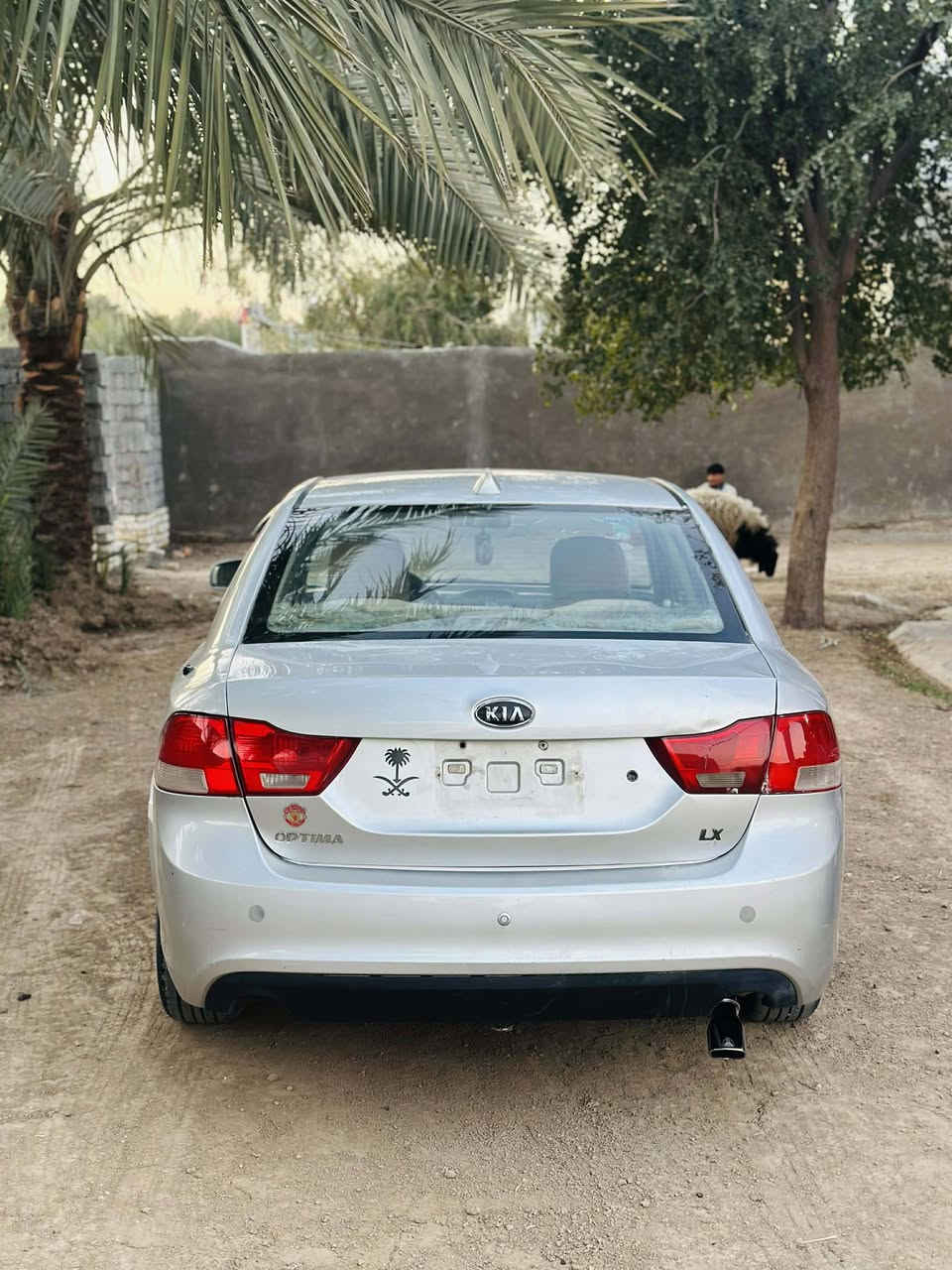 للبيع اوبتيما موديل 2010 خليجي محرك 2000 دوش 

رقم اربيل وكاله بسمي تريد تحويل تريد وكاله 

بيها مكانك صبغ بسيطه فقط بدون حادث اثر جراد. 

سياره جديده وجاهزه مال جناي ما بيها اي نقص. سياره 

 محرك كير جديدات تبريد تخم تاير كهربائيات كله كفاله.

السعر خاص. اتصل وبيك خير وتدلل.// العنوان بابل القاسم. 

***********.   ////.    ***********
