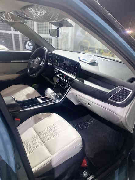 اسلام عليكم كيا سلتوس ٢٠٢٥ فول مواصفات كفاله عامه  كشنات جلد ابيض تدفئه تبريد مري شفط فتحه سقف ضمان دولي ضمان دولي محرك ١٥٠٠ نوزل ماشيه ١٢ الف معروضه ١٨١ للأستفسار ***********
