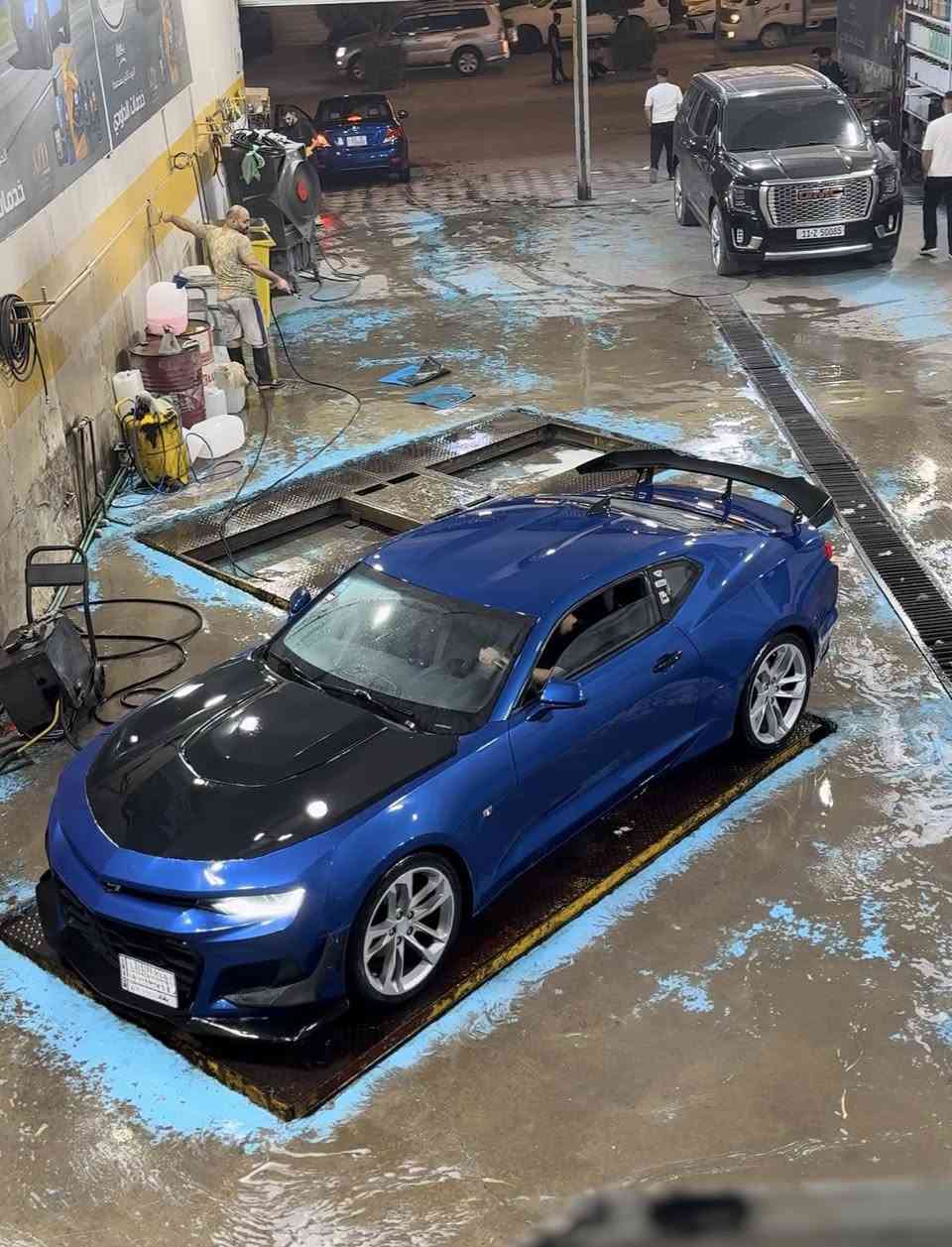 كمارو 2019 v6

• الممشى  : بحدود 66ميل 

• الضرر : الحادث الجاملغ الامامي الايمن + باب السائق كلير ( حادث امريكا فقط ) 

• الاكزوز  : صوت اكزوز طربي ( اكتڤ اكزوز ) مع برمجة بوب كورن ( اسمع الصوت داخل المنشور 👇)

• الاضافات  : بنيد + دعاميه + سبويلر =   zl1 1le 

• المحرك  : بحالة ممتازه مابي اي مشاكل ما متقربله مصلح 

• الكير : بحاله ممتازه مابي اي مشاكل ما متقربله مصلح

• تبديل دهن جديد وكله يم الحسام دهن ممتاز وبانزين محسن دائماً 

• نقوصات السياره : حدادية السياره ( الصدر ) وعندي ورقه كشف بيها شنو التحتاجه السياره من حدادية 

• ميزانية وياله جديدة  

صور الحادث داخل المنشور

• تاخذ السياره و انت مطمئن ما توكف بيك لا فيت بيم لا حماوة لا كير لا محرك لا كهربائيات كلهن سليمات السياره على ايدي والحمدلله مافد يوم وكفتني بطريق ما شاءالله تبارك الله 🤍.

• مكان السيارة : بغداد / اليرموك 

• السعر خاص بدون احراج  

• رقم الهاتف  : *********** ( واتساب )
• انستكرام : E810i
