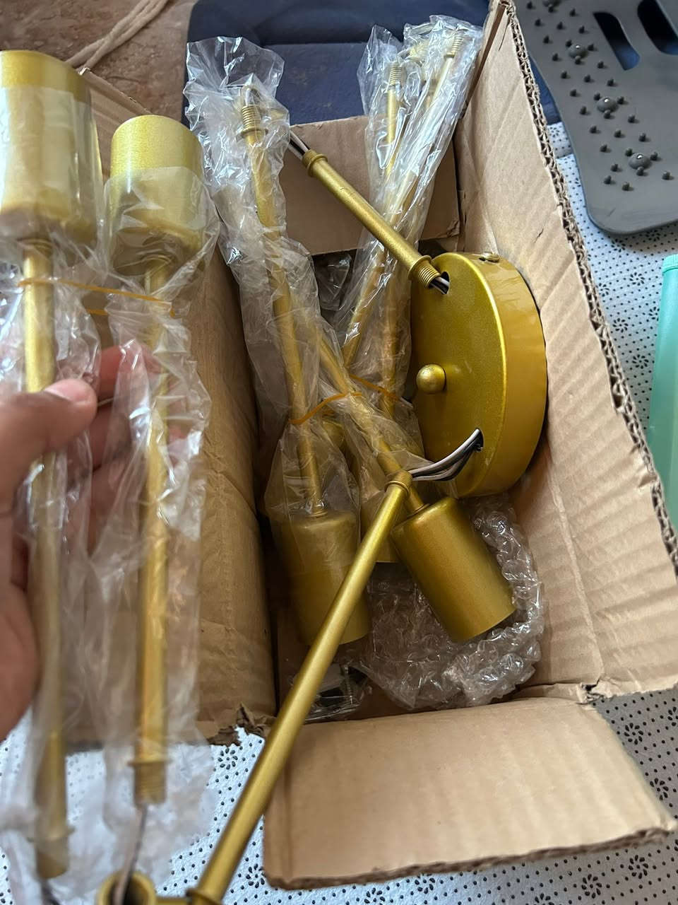 ثريات اصليات جدد مامستعمل شخط مابيهن شغالات 100/100 سعر35 بيه مجال بسيط


**إذا كنت صاحب هذا الإعلان وتريد حذفه لأي سبب، رجاءا أرسل رسالة إلى الدعم الفني**