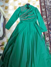 فستان • ٢ قطعة • موصل الايسر