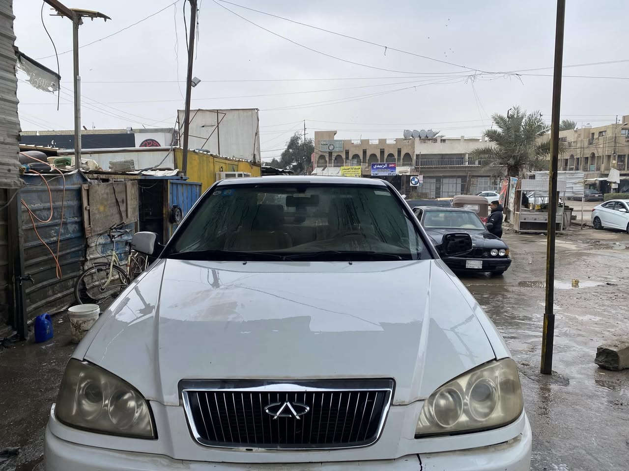 للبيع شيري كويم ٢٠١٠ماشيه ٧٣٠٠٠مرقم بغداد انكليزي السياره على البلاد للاستفسار الاتصال بالرقم ***********

