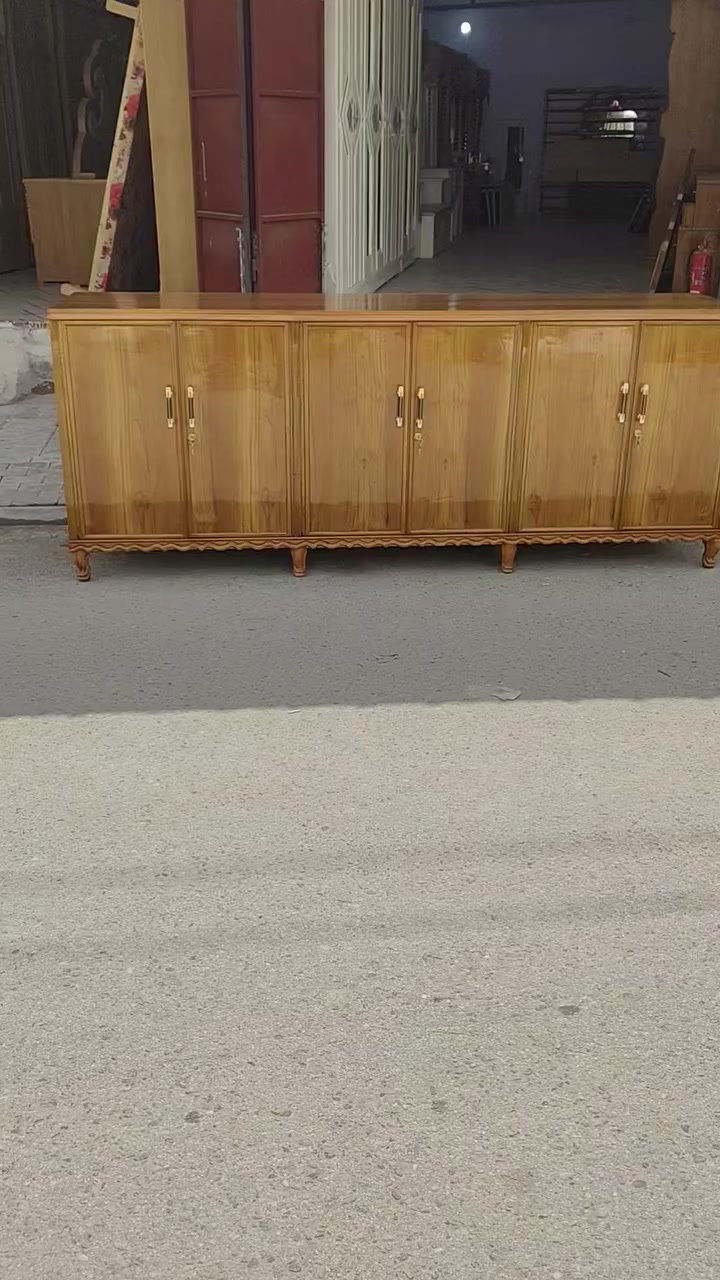 سلام عليكم احبتي 🤍
معمل نجارة اخوكم حسين الخالدي
ليس الوحيدين لاكن نحن الافضل بوفيه طول ثنين ونص رتفاع متر مال فراش صاج شغل ضمان بي 
اتمنى ان ينال اعجابكم الاستفسار ***********
