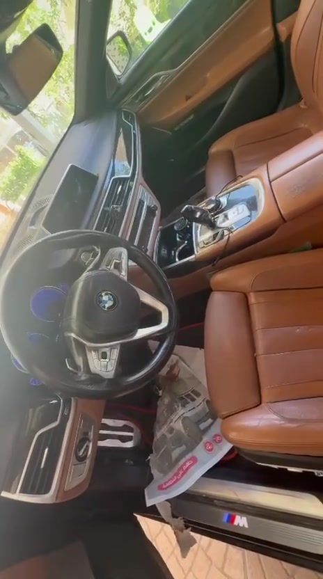 سلام عليكBMW حجم750i موديل 2017 مكينه 8 سلندر فول مواصفات گير مكينه مكفولات بيهه ضربه بخشم البنيد والجاملغ عله كد شبر السياره وكالة العروش مواصفاتهه رادرات اماميه وجانبيه وحساسات اماميه وجانبيه داخل لونين مشمشي واسود شاشه عاكسه بردات كهربائيه سقف بانوراما جنطه كهربائيه بيبان شفط
رقم اربيل تحويل ثاني زيوم 
السعر /320 وبيهه مجال وترهم مراوس 
للاستفسار/ ***********
