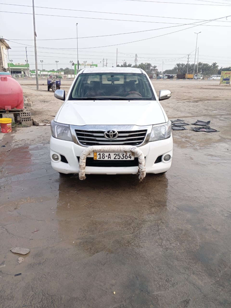 السلام عليكم
2013 رقم بابل انكليزي هزه جديده باسمي 
بيه كد شبر صبغ البنيد وجاملع جه اللايت 
ماناقصه برغي من كل النواحي 
188 ورقه وبيه مجال 
مكان السياره بابل حله مركز مدينه 
***********
***********
