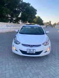 النترا موديل ٢٠١٥ سياره فول ما عدا البصمه محرك ١٨٠٠  جهازه من كلشي  وب...