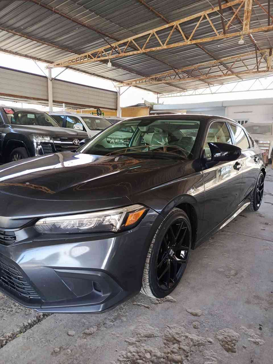 السلام عليكم للبيع هوندا سفك 2023محرك 2000 ماشيه 30الف حادثه شبر بل بنيد ومبدل بدون اي دواخل صور الضرر مرفقه بل منشور السياره جديده بدون اي نقص سستم سبورت كامل السعر 135وبيها مجال العنوان محافظة صلاح الدين للاستفسار ***********
