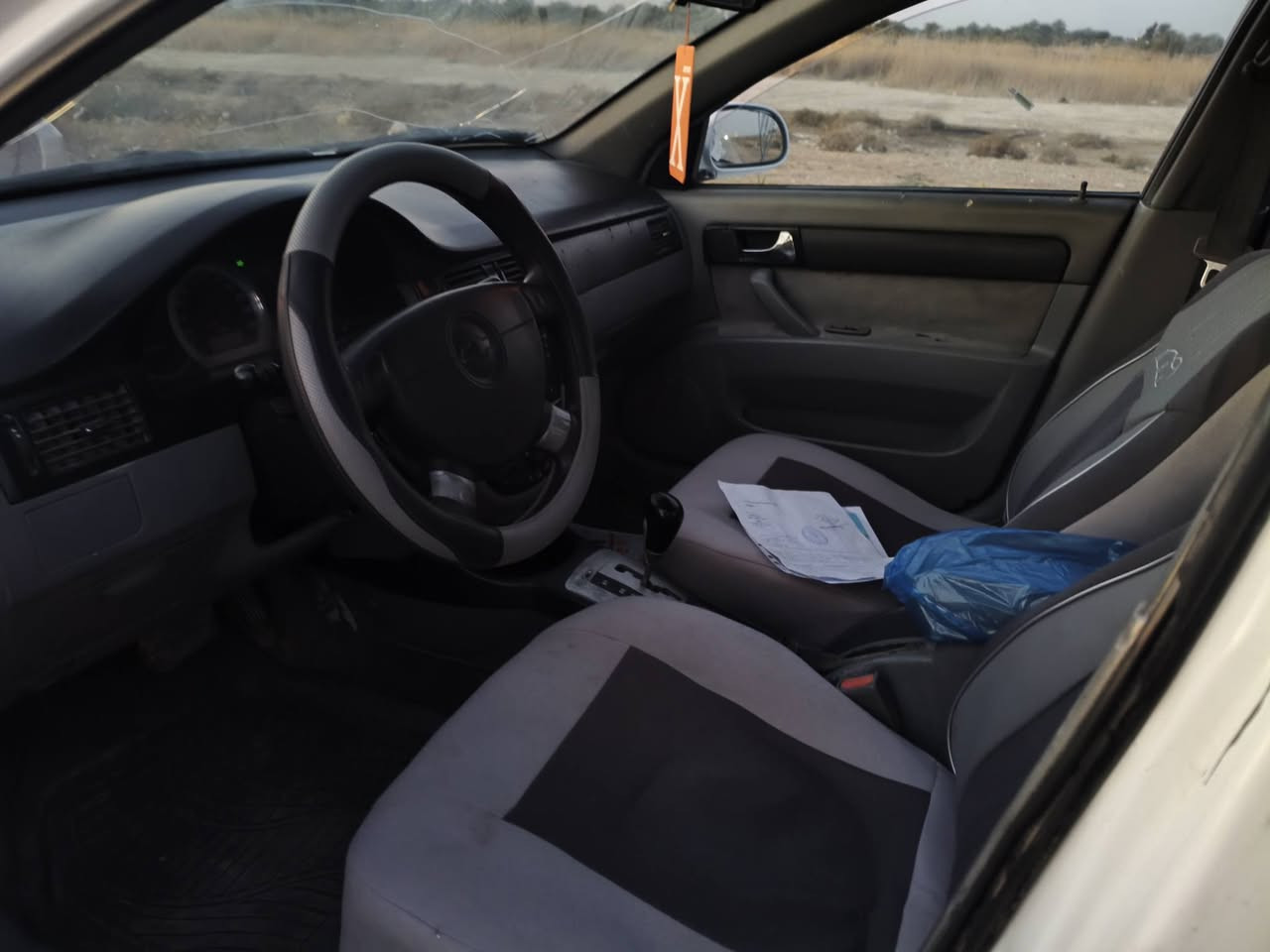 السلام عليكم اوبترا ٢٠١٤
مزاد وزاره الداخليه 
مال الشركه العامه خليجي معفيه من كلشي 
تترقم بابل 
كير مكينه حداديه جددد كير توني شاده 
مصبوغه عام بدون حادث لان جانت سوده مال نجده 
السعر ٤٨وبيها مجال بسيط جداً لأن سياره نضيفه متعوف على تعميرها 
مكاني بابل 
***********
