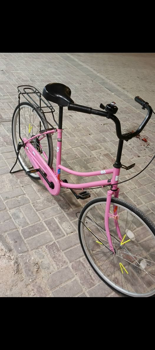 سلام عليكم.
باسكل للبيع بيدي مديل/21 مكاني نجف 
. 
جاملغاتة موجودات وبريك كدام ودرع الباسكل كامل. 
السعر خاص. 🔥🫧


**إذا كنت صاحب هذا الإعلان وتريد حذفه لأي سبب، رجاءا أرسل رسالة إلى الدعم الفني**