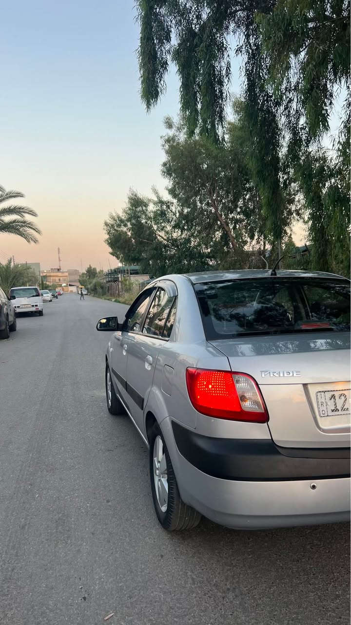 كيا  كولد برايد ٢٠٠٩. نضافه فول كلين 
محرك ١٦ شرط  بدون دوانز بانزين عادي
تبريد شرط
تايرات جديد
رقم نينوى  
ممشه ١٩٥ كم
تتكاتب مع الشرعي 
السياره كلش نضيفه وحلوه 
السعر ١١٢وبيها مجال قليل 
***********
*********** موصل, نينوى
