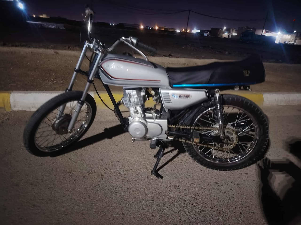 دراجه نامه محرك چيس تعمير صار شهر تقريبن دراجه خير من الله جديده خابر ودلل ***********
