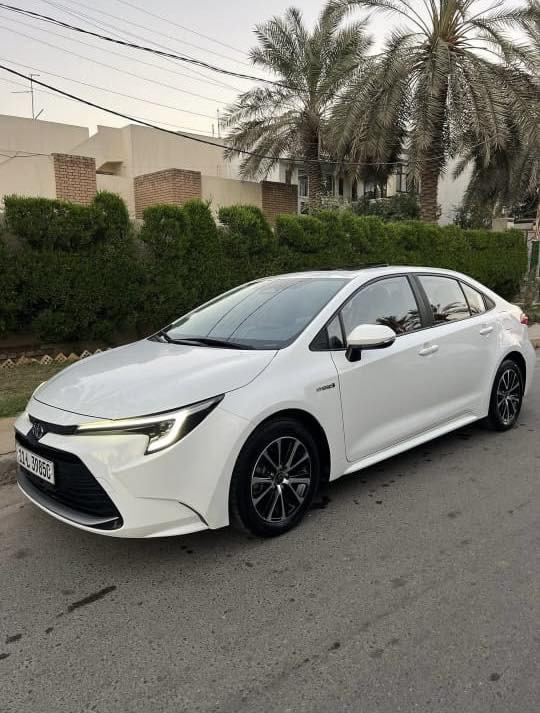 كورلا شكل امريكي
تحديد مسار
نحديد سرعه
نظام كاربلاي
فتحه سقف
اوتو هولد
سايد بريك كهربائي
بصمه ابواب
كشنات جلد
3انظمة قياده
ماشيه 21 الف 

اكو طخات بسيطه ب الدعاميه الاماميه والخلفيه وسويتاها تكحيل كارت

والاماميه ما كحلتها بس غلفتها فابلون
السعر 142 $ وبيها مجال بسيط 
بغداد ساحة عدن 
***********
