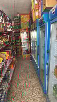 اسواق للبيع الموقع سبع قصور شارع ابو علي                    مقابيل مطع...