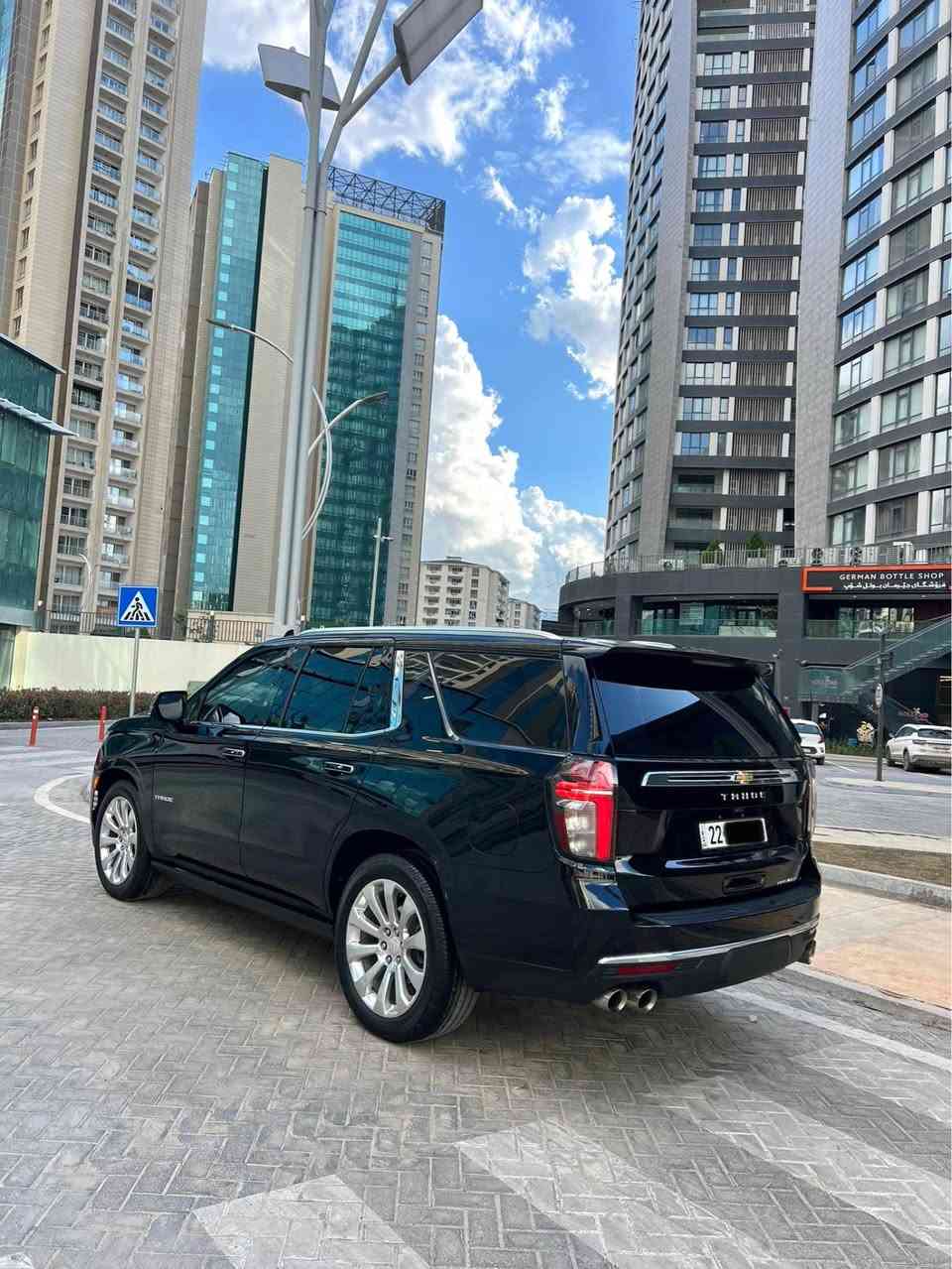 سلام عليكم 
Tahoe primer 2023 
وكالة منصور 
فول مواصفات ١/١
كفالة عامة سيارة دعامي لدعامي 
ماشي ٣٥ الف كيلو مثل زيرو  
كامل مغلف ppf 
بيها موافقة جام مضلل ٨٠٪؜
مكان سيارة اربيل 
سعر خاص 
رقم الهاتف ***********
واتساب موجود أربيل, العراق
