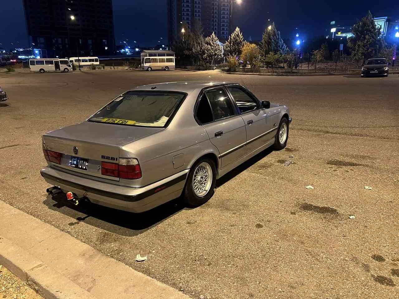 سڵاوی خوای گەورەتان لێبێت🤍
بیئێم 1990کامل کراوە1995 سەیارەکە ئاڕمی پلاستیکی سلێمانیە گێڕ عادیە کامل بۆیاخ لەسەر ساخی سەیارەکە هەموو گیانی بەشەرت ئەکسل و کێڕو مەکینە بەشەرتی فیتەر کارەبایی هەمووی ئیش سەیارەکە 528 پێش پانە دوو کوشن کارەبا دوو جام کارەبایە پەردوی بیلادی ماشەالڵە سەیارەکە نموونەیە 
سعر.٦٠گەڵا مەجالێکی برایانە.
ژ.م ***********
Admin♥️
