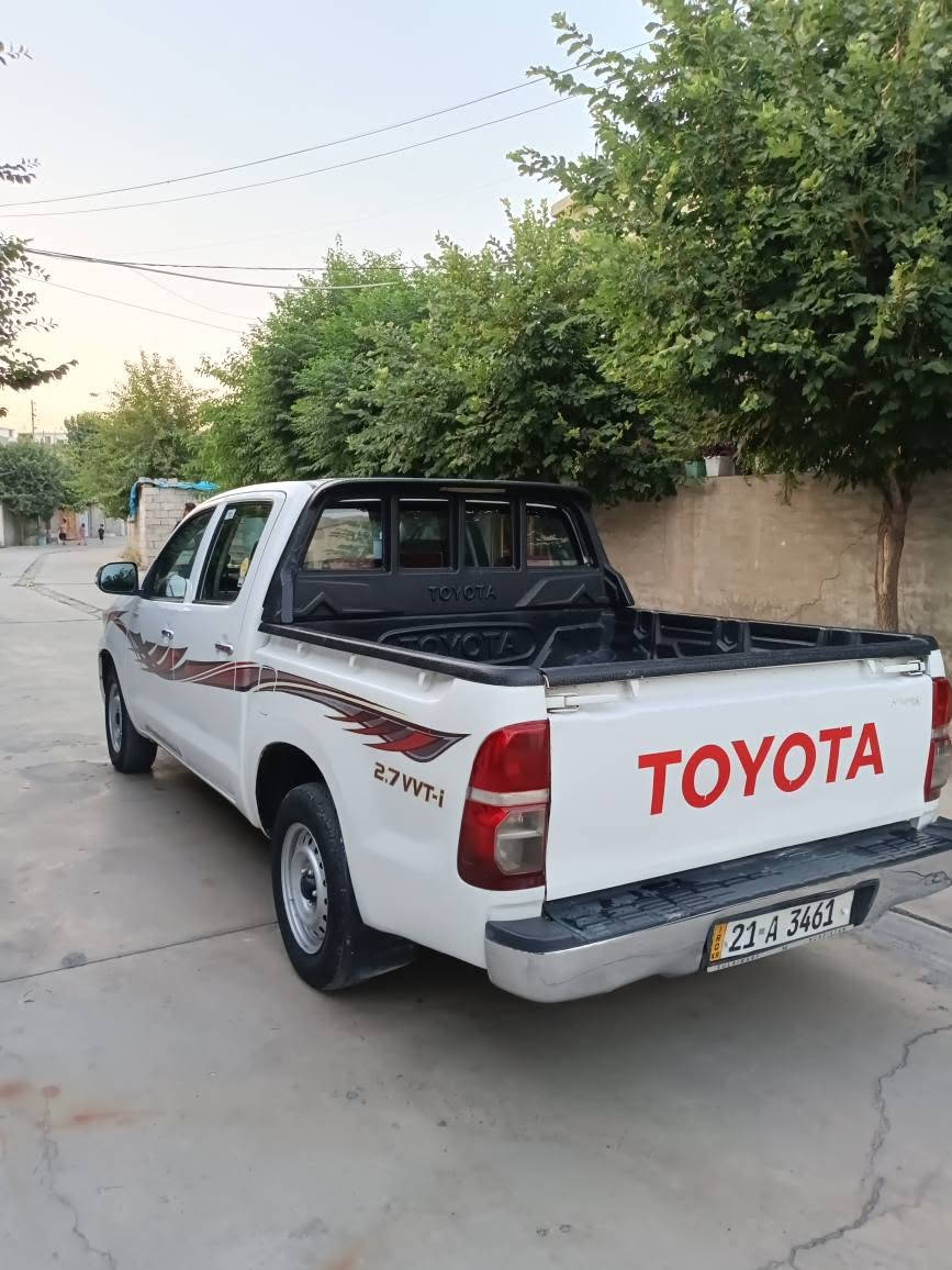 مەرزێە مۆدێل2010سعودی ناوسور
مە کینە بجوکە گێڕو مە کینەی نە کراوە تەوە بەشەرت فیتر
سه نەوی تازە
شاشە ئای پاتە تاقمە تاێە ی تازەێە
پارچە ڕە شە لەسەر ساقی قرجێکی بجوکی هە ێە 
سەێارە کە باقێاتی جوانە هەموو گێانی بە زمان دە فرۆشم ماڵی دۆستە
سعری120گەڵا
ژم***********
***********شوێن سیدسادق السليمانية, العراق
