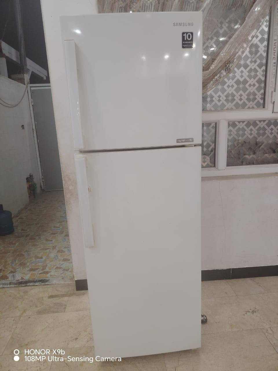 ثلاجه للبيع 
اي استفسار خاص


**إذا كنت صاحب هذا الإعلان وتريد حذفه لأي سبب، رجاءا أرسل رسالة إلى الدعم الفني**
