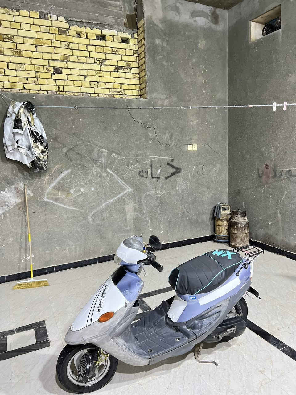 دراجه بيجي 9 زروف للبيع دراجه كامله من كلشي اي نقص مابيه تجي تشغل وتروح نهضه ومعدل الدراجه ادك فوك 60 والدراجه سوبر العنوان ناصريه حي اور 
السعر 375 وبيه (مجااال) للاتصال ***********
