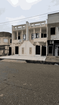 داران استثمارية للبيع 
#الوارد_الشهري لكل دار 550,000(
#الوارد_الشهر_للدارين 1,100,000
#الموقع حي صدام المدخل الاول 
على شارع 20 
بداية المدخل 
#المساحة 100 متر لكل دار 
يتكون كل دار من طابقين معزولين 
#ط1 استقبال وهول ومطبخ وصحيات وغرفتين نوم 
#ط2 استقبال وهول ومطبخ وصحيات وغرفتين نوم 
ملك صرف طابو الزهور 

للاستفسار الاتصال على الارقام:
***********
***********
