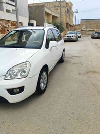 كيا كارينز • ٢٠١١ • رقم ميسان