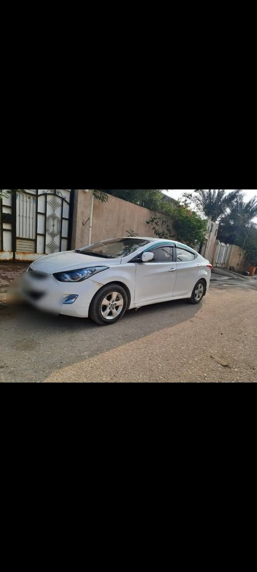 السلام عليكم من رخصة الادمن النترا 2012خليجي سيارة جاهزة باسمي  رقم بصره سنويتها لل27مكينة 1600  بيه جاملغ امامي صفحة السائق تبديل أثر طخة خفيفة تراي وين مايعجبك طخم تاير حدادة كير مكينة طلعت بيه صوت قبل كم يوم السعر 88 للاستفسار عالرقم***********
***********
