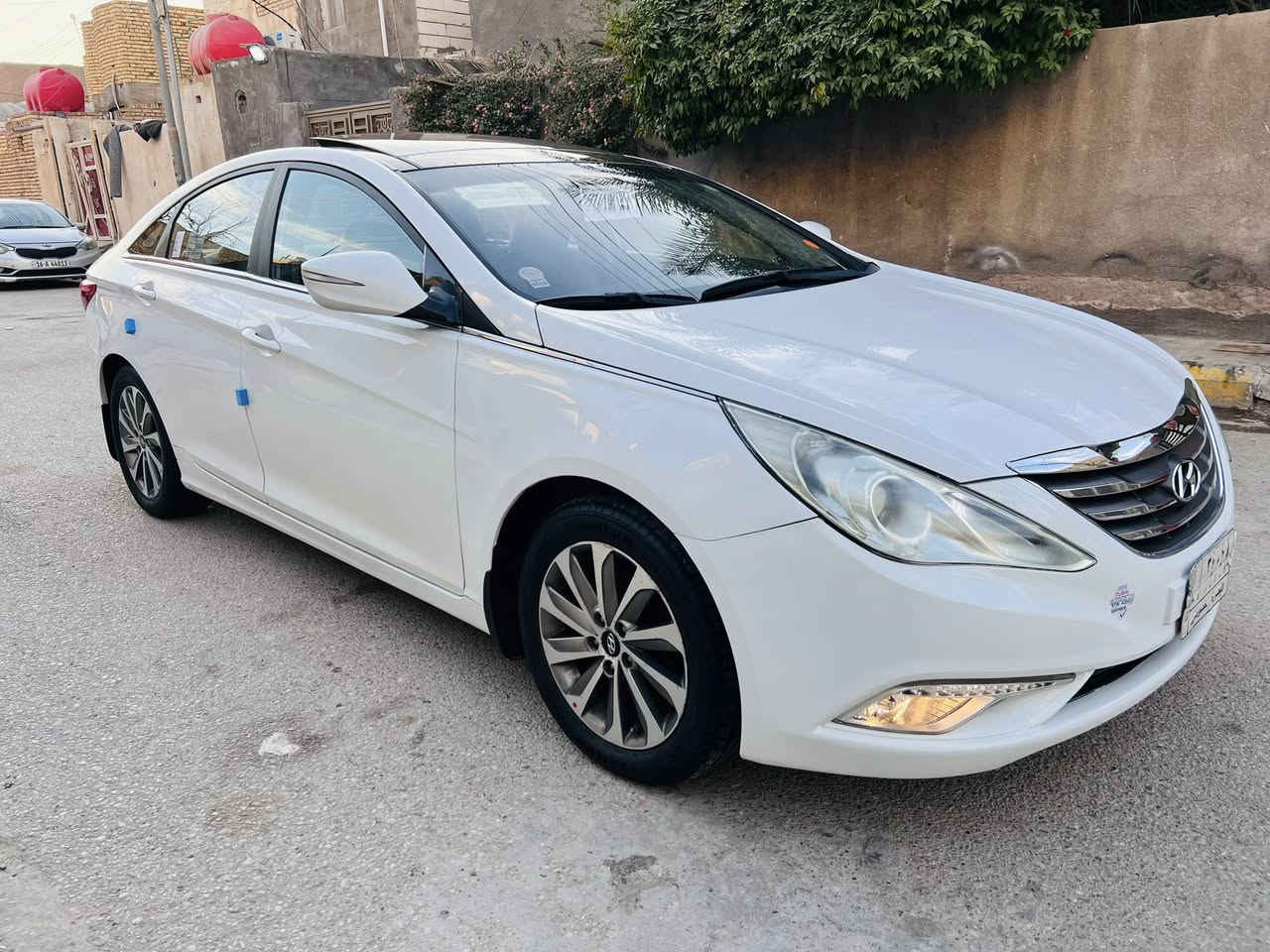 السلام عليكم..الى عشاق الجديد فقط

سوناتا 2014 خليجي فول مواصفات رقم بصره تحويل مشروع وطني السياره مكفوله من الضربه والتبديل بيه رش تجميل بالباب الامامي فقط والباقي مكفول السياره جديده جدا واحلى من الصور محرك 2400 دووش مامفتوح شرط بالكارتون جاهزه من كلشي مكينه وكير شرط الفحص حداديه ١٠٠/١٠٠ تبريد ثلج تدفئه تخم تاير جديد السياره بيه تراي وقياده تخبل مواصفات بانوراما سلايد روف طكتين تبريد خلفي مرايه شفط اشاره بالمرايه كشنات جلد دواخل ملكي اسود وماروني كشن كهربائي حساس خلفي لاقط ثلاث انضمه للقياده كروز سرعه شفتات استيرن تحكم بالستيرن ويل كب كروم لد امامي مكان السياره الناصريه السعر 136 للاستفسار ***********
