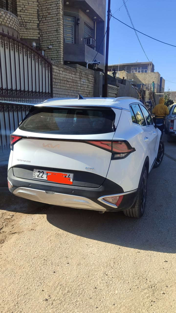 سبورتج 2023 اربيل فول ماعدنا البنوراما والجلد مكفولة من الصبغ والبارد 
1.بصمة وتشغيل عن بعد والجنطة كهرباء
2.مكينة 2000 دوش
3.ويل 19 ونقطة عمياء
4.حساسات امامي وخلفي المراية أوتو دم والماسحات  حساسات مع المطر
5.اوتو هولد السايد برك كهربائي ومواصفات كثيرة الخ
السعر 232 ورقة العنوان بابل الإسكندرية
للاستفسار الاتصال على الرقم ***********
