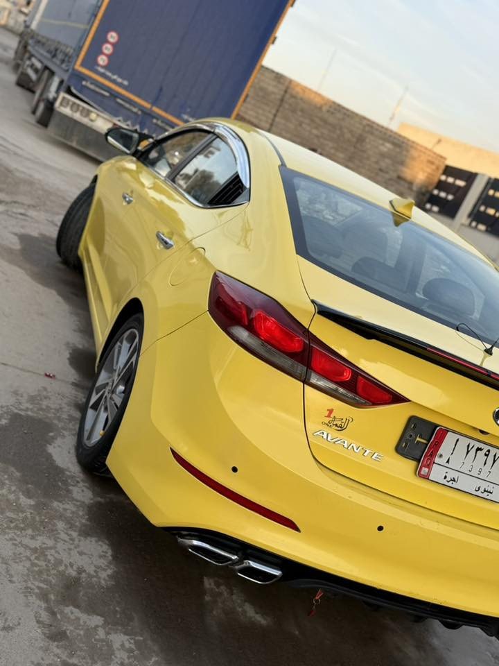 للبيع سياره افانتي 2018. جديده السياره بمعنه الكلمه وكاربون بانزين بيه اذا مو شراي لاتعبني واتعبك  ***********
