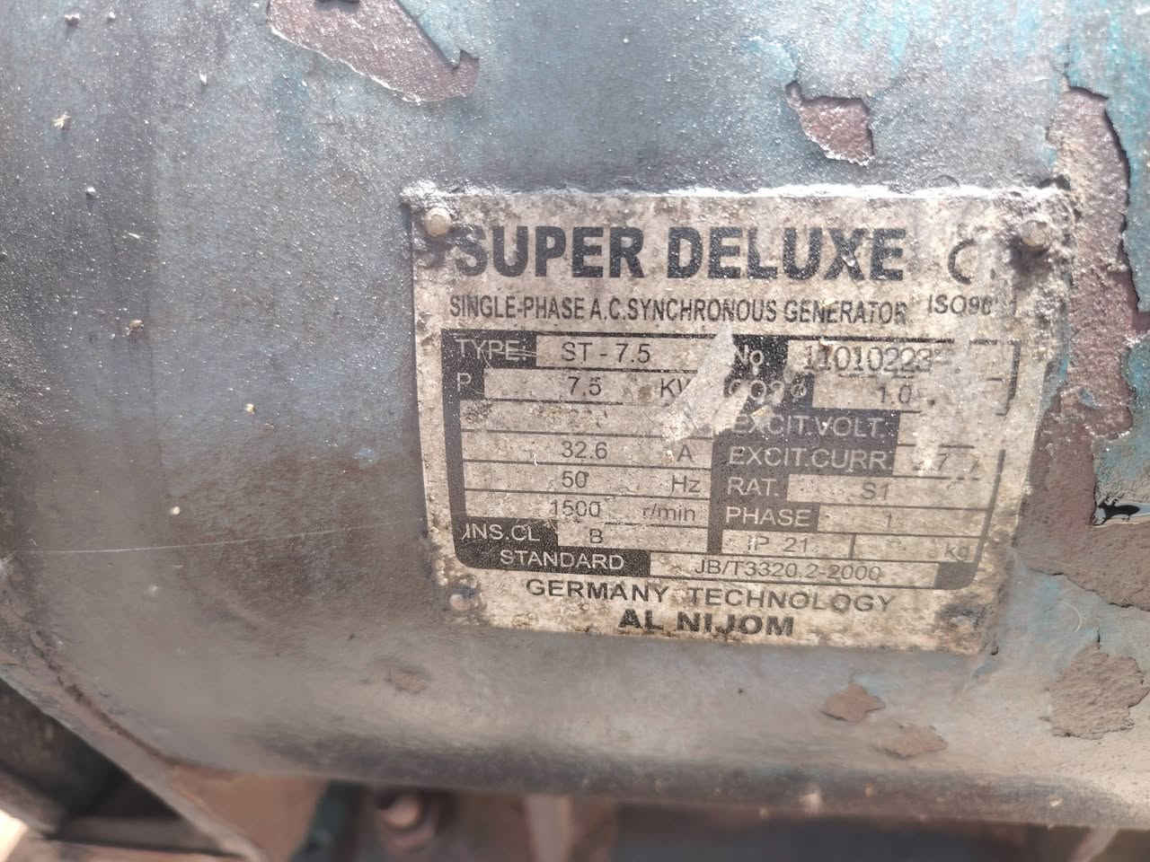 محرك هندي كايم
و مولد راس توليد ٧ونص والمحرك ١٠ تبريد ماي مفتر بيه ابراص  ***********
