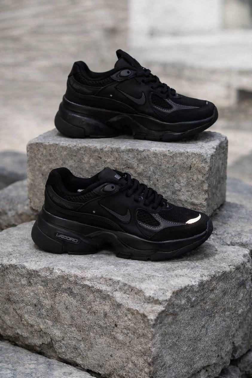 🔥 حذاء رياضي عصري – مزيج الأناقة والراحة 👟
ارتقِ بإطلالتك اليومية مع هذا الحذاء الرياضي المميز بتصميم عصري  لجميع الالوان والاقياسات 
وسهل التنسيق مع مختلف الملابس. يتميز بنعل سميك مريح يدعم القدم أثناء المشي والحركة، مع خامات متينة وجودة عالية تضمن استخدامًا طويل الأمد.
✅ تصميم حديث وجذاب
✅ مريح للاستخدام اليومي والرياضة
✅ خامة قوية وتحمل عالي
✅ مناسب لجميع الإطلالات
📦 متوفر الآن – اطلبه قبل نفاد الكمية!


**إذا كنت صاحب هذا الإعلان وتريد حذفه لأي سبب، رجاءا أرسل رسالة إلى الدعم الفني**