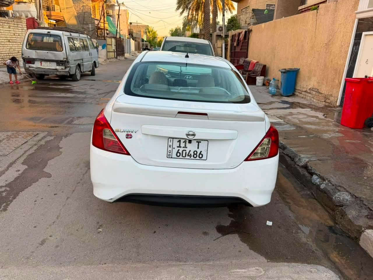 اسلام عليكم
نيسان سني هندي 2018 
رقم بغداد
بيهة قطعتين صبغ 
سونار موجود ويه صور 
سعر 91
مكاني بغداد دورة 
***********
