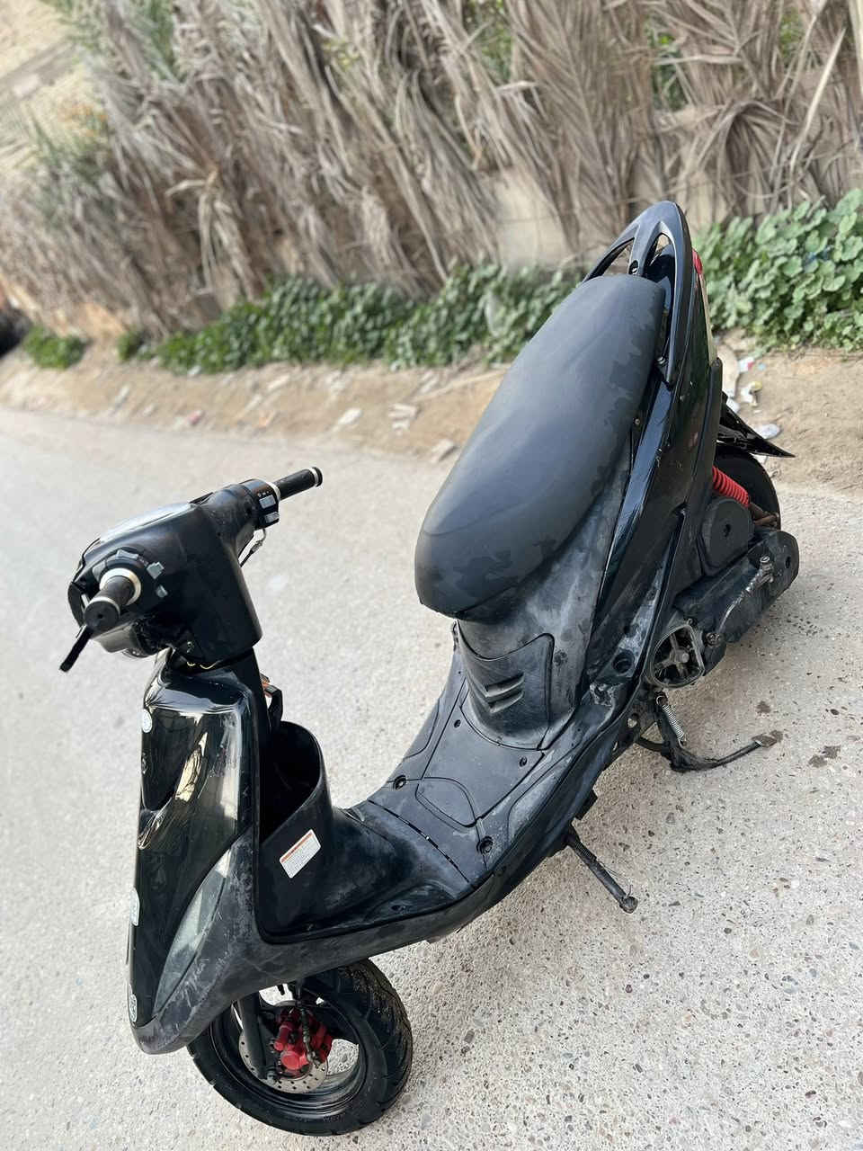 السلام عليكم ماكس عدله للبيع عوزها ترتيبات تشتغل هندر 
جانت 55 ورجعتها بلاد مابيها شي لا تبخير ولا هاي 
التواصل ***********
