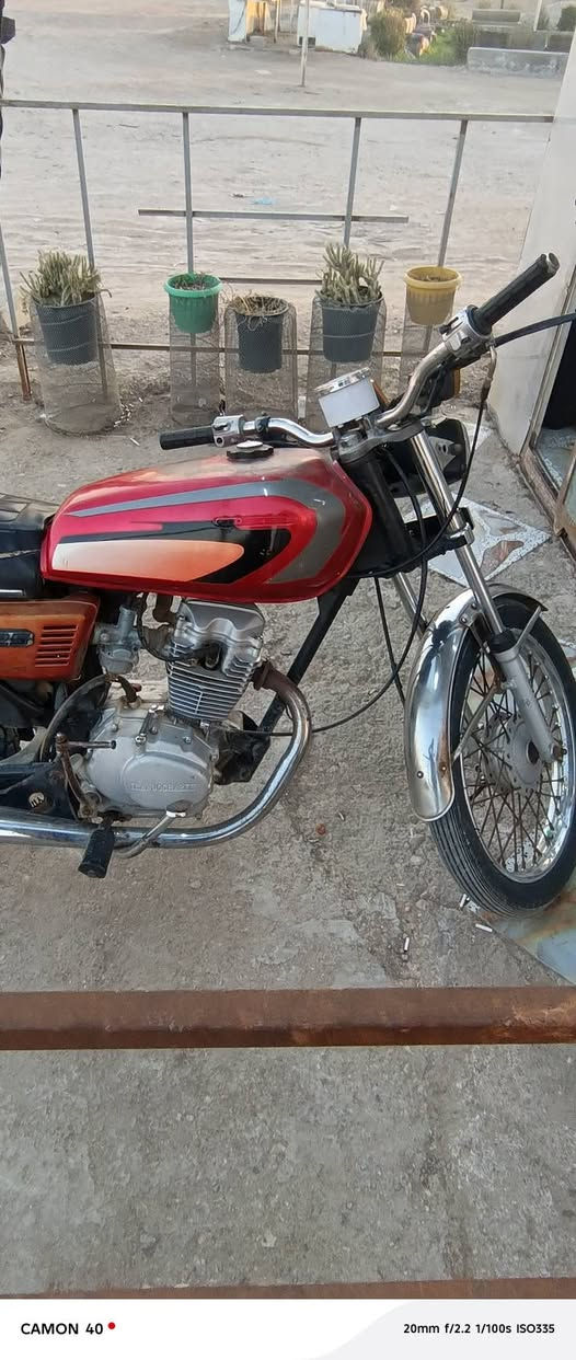 للبيع متوازي عل بيعه كلش كلك دراجه غراضها وياها دشبول وسايرن للستفسار ***********....  سعر 300 وبيها مجال
