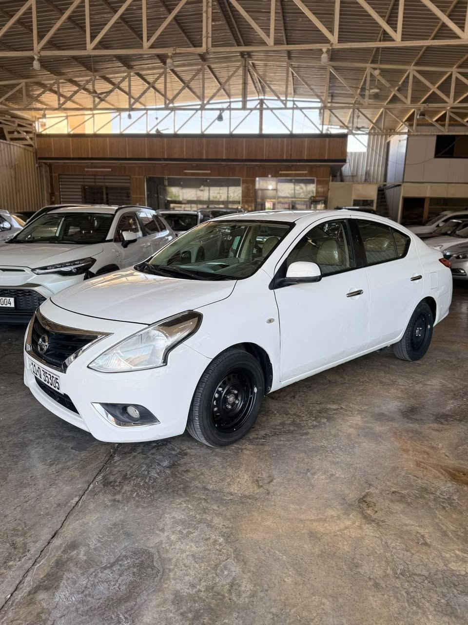 سني هندي 2024 
بليته زرگه 
استيراد شركة السور 
رقم بغداد الدولي 
كفاله من الصبغ يوجد بوارد
ماشية 62 الف كيلو متر 
شاشة 
كامرة 
جاهزة من كل شي 
السعر 110 وبيه مجال
#الكريعات_شارع_الوقف_معرض_الدلة
الرقم ***********
