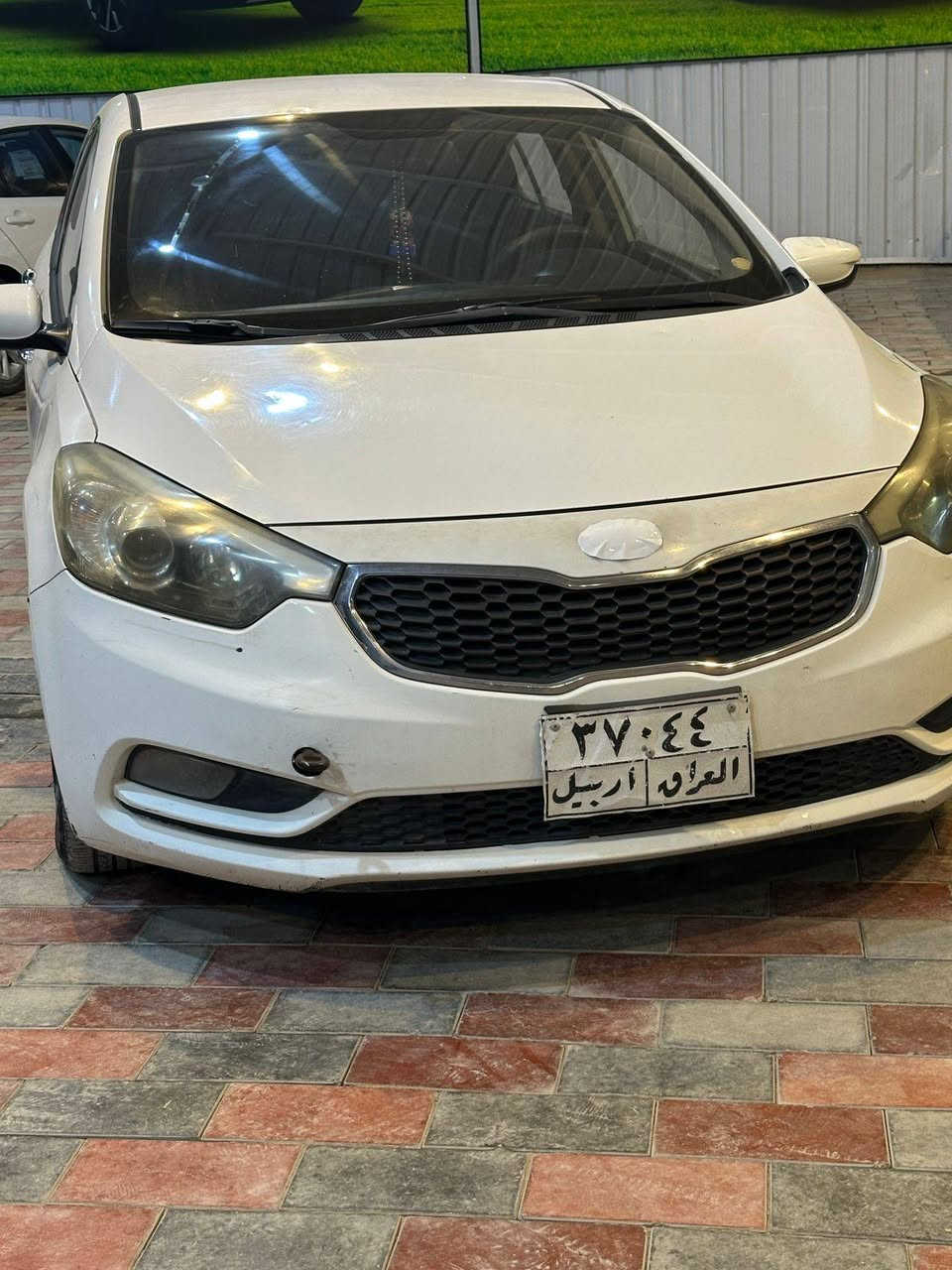 السلام عليكم مكلف بنشر سيراتو 13 
بيها مكانات صبغ ابيع حزام 
المحرك بي خيط بخار 
باسم شرك البخيت مداور 
السعر 95 بيها مجال*********** مكانه في النجف
