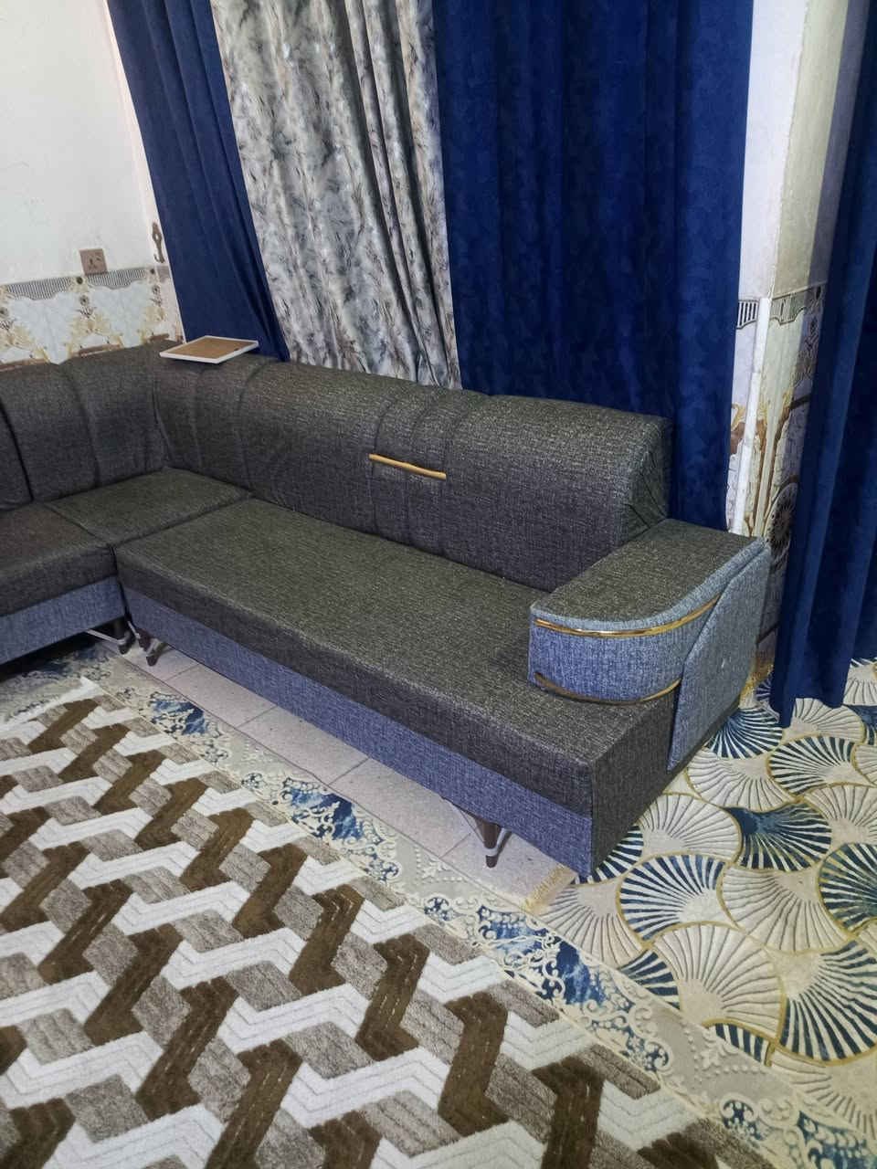 اسلام عليكم ديوان 11مقعد جديد غير مستعمل تسكام كله بلوك اسود وسفنج مميز اولا مكاني  حله نادر الثانيه عله الخدمي ***********واتساب
