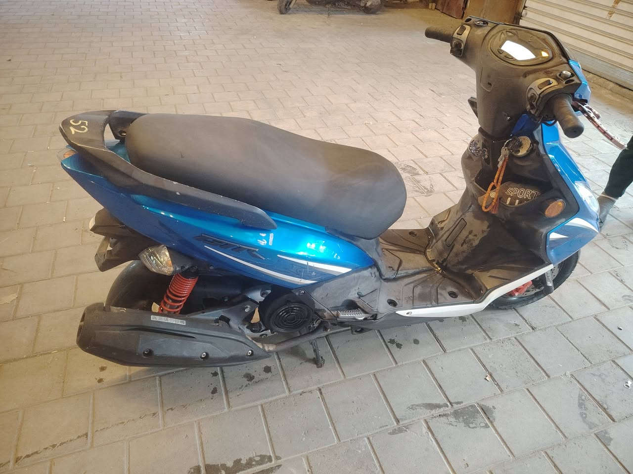 السلام عليكم
دراجه جي تي ار مال رنبه صاله شهر نازله من الضلال
الشاشه 3الوان
لون مميز ازرك مثل ماواضح بلصوره
الدراجه احله من الصور
المكان مدينه الصدر شارع الفلاح
اني مكلف بلنشر هاذه رقم صاحبه وتواصلو وياه
***********
السعر مليون و250 وبيه مجال بسيط
