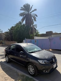 رينو سمبل 2019  بيع او مراوس  السعر 75 ورقه وبيها مجال  السياره بدون ص...