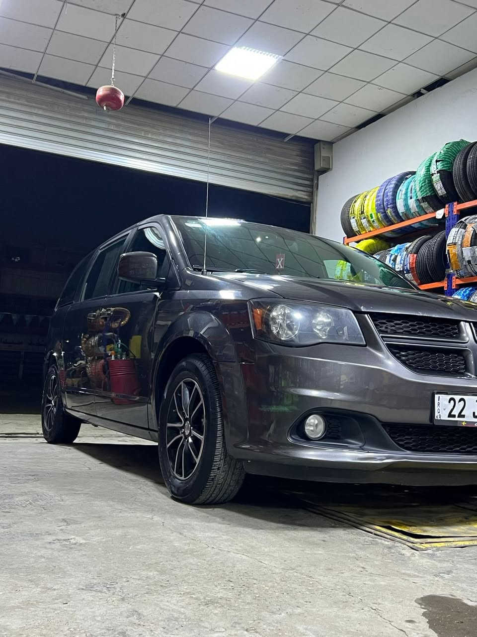 سلام عليكم دوج كرفان (2019) (GT) فول موصفات ثلاث قطع تبريد تحكم ستيرن تثبيت سرعه أبواب كهربائي جنطة كهربائي كشنات بلع كهربائي بردات بلاد تشغيل عن بعد مكينه كير خير من الله مكينه (3600) صدر امام خلفي خير من الله السيارة كامله ما بيه نقص ماشيه(109)كيلو الحادث بصيط جدا موضح بل منشور : السعر( 186) وبيه مجال الشراي بدون زحمه ال مو شراي لا يتعبني ولا يكسر بحلالي ***********  عنواني بغداد 📍🔥🔥🔥 ومتواجد بسامرا بين فتره وفتره
