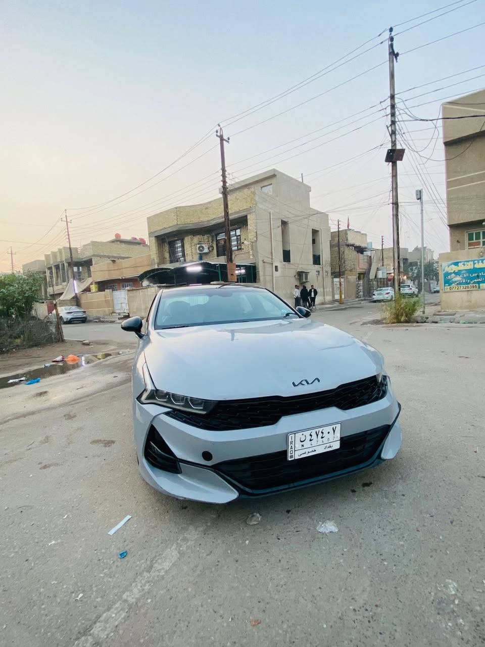 السلام عليكم كي فايف 2022 فول مواصفات فئة جي تي لاين كلاسزز مان مكينه 1600 تيربو فتحه تدفئه تبريد بالكشنات تدفئه دركة ستيرن قيادة ذاتيه تحديد مسار رادار حساس امامي خلفي كشنات جي تي بلادي اوتو هولد ومواصفاتها اكثر من الي ذكرتهن 
رقم بغداد تحويل ثاني يوم 
مكان السيارة بغداد )"// حي الأعلام 
السعر 185
بيها مجال بسيط 
رقم الهاتف 
***********
