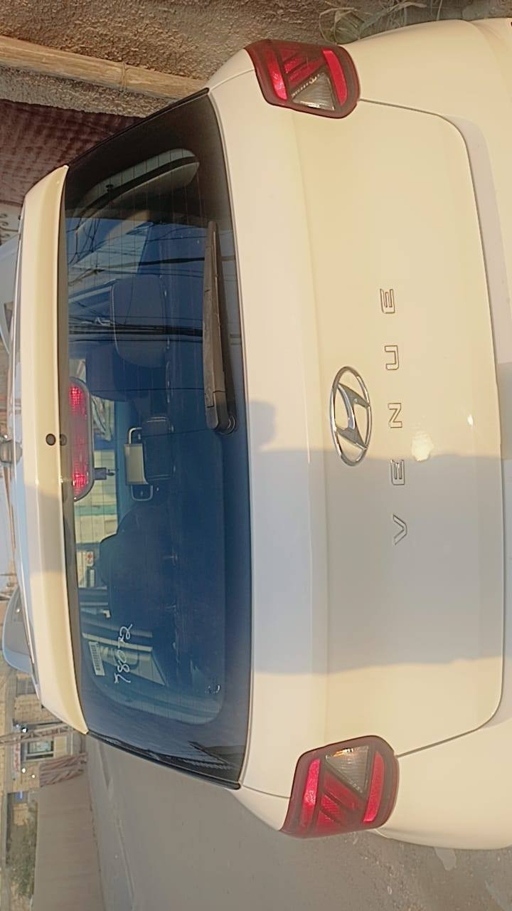 السلام عليكم فينو وارد امريكي  رقم بغداد  الجديد الدولي هزة جديدة  سنوية جديدة ٢٠٣٠ مشروع وطني  بسمي السيارة أحله من الصور بدون صبغ  فقط كصة البنيد  شي قليل فقط والباقي مكفول من صبغ أو ضربة أو بارد او رصعة   أو شخط  بدون دواخل كفاله من شاصي أو لغد شرط السونار  السيارة فول عدة البصمة ماشية ٢٥الف عله وضع الشركة  مكفوله من محرك وكير وتبريد وتخم ناير  كلهة وضع الشركة  السعر ١٤٥ العنوان بغداد الدورة شارع الشرطة  مجاور ابو طيارة  *********** أو *********** واسف عل اطاله
