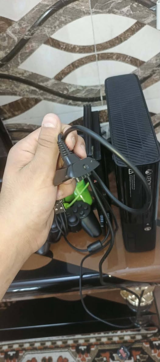 🎮 للبيع Xbox 360 بحالة ممتازة 🔥

- الجهاز نظيف جداً ويشتغل بدون مشاكل
- 📦 ويا كرتون نظيف
- 🎮 ويا جوستك لاسلكي أصلية + بطاريات
- 🎮 جوستك سلك إضافية
- 🕹️ بيه ألعاب (PES + GTA وغيرها)
- جاهز للاستخدام مباشرة

💰 السعر: 130 ألف (قابل للتفاوض البسيط)
📍 الموقع: بغداد – بسماية
📞 التواصل خاص

فرصة للّي يريد جهاز مرتب وجاهز 👍


**إذا كنت صاحب هذا الإعلان وتريد حذفه لأي سبب، رجاءا أرسل رسالة إلى الدعم الفني**