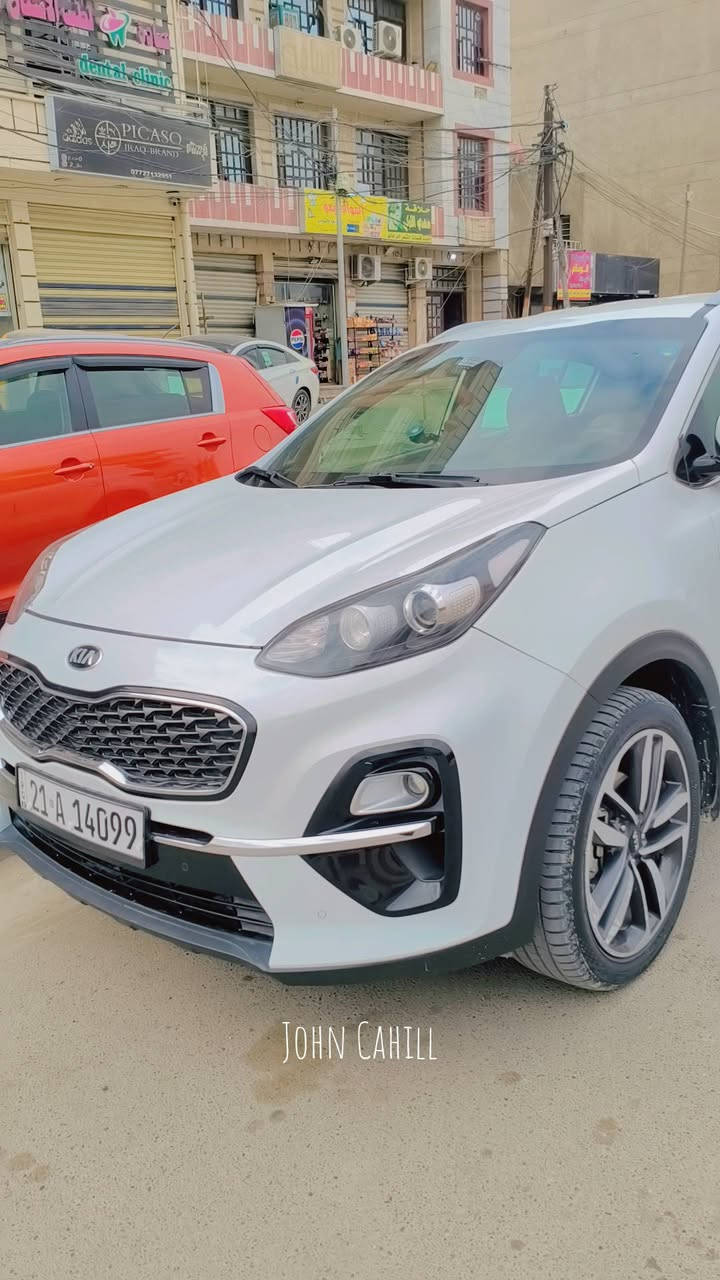 السلام عليكم سبورتج خليجي موديل2020 رقم سليماني سياره بصمه تشغيل على بعد سياره بيه  بيه باب شبر كرت بالجاملغ الامامي ول الباب خلفي بيه شبر بارد باقي السياره مكفوله سياره جديده معنى الكلمه تحويل مباشر  السعر 193وبيه مجال العنوان بغداد الجديده ***********
