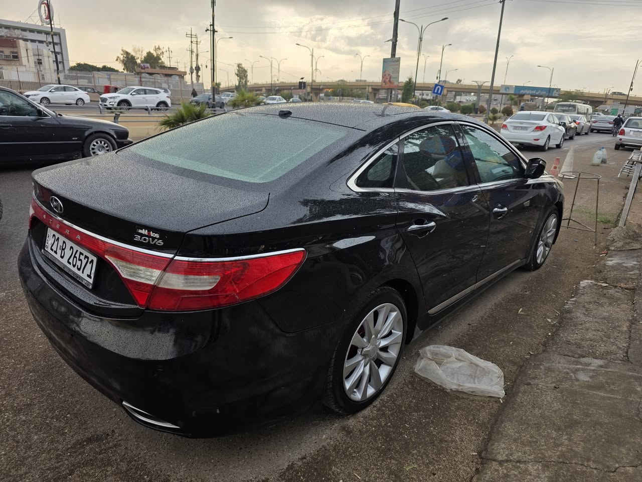 ازيرا 2012 ///3000v6
فول مواصفات
بنوراما
حساسات 
كشن كهربائي 
كشن جلد 
تحكمات استيرن
برده خلفيه وجانبيه بلادي 
شاشه وكامره 
ضررها تبديل جاملغ ايسر بلادي وشبر من هلال خلفي ايمن 
كير محرك شرط 
شرط تحويل وكاله رقم سليمانيه كلشي جديد 
سعر 122 بي مجال بسيط او مراوسه حسب قناعه 
*********** واتساب 
مكان كركوك
