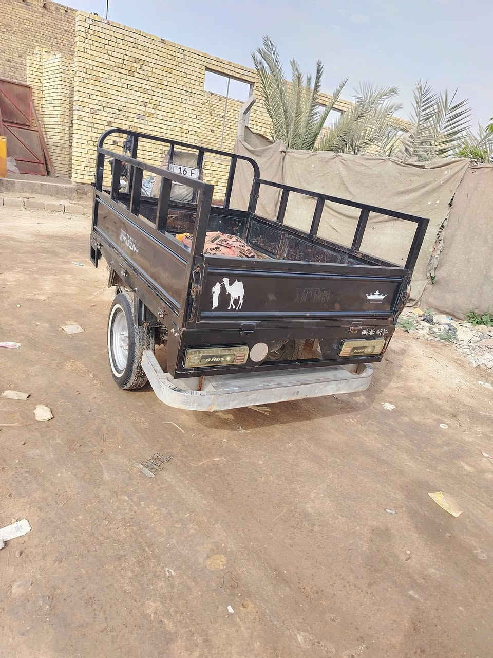 ستوته للبيع مديل 21 رقم انكليزي بسمي مكينه 26 ستوته نضيفه وحلوه مرتبه ع ايدي بيه محجر ومسطبات ابيع كامله وبدون بكيفك مكاني شاميه تفاصيل اتصل ***********
