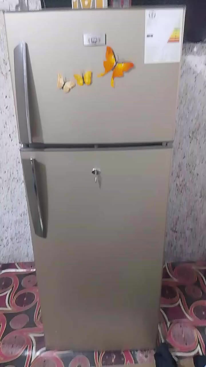 ثلاجة جديدة مستعملة اقل شهر للبيع مع بلازما مكاني مدينة الصدر للاستفسار اتصال ***********
